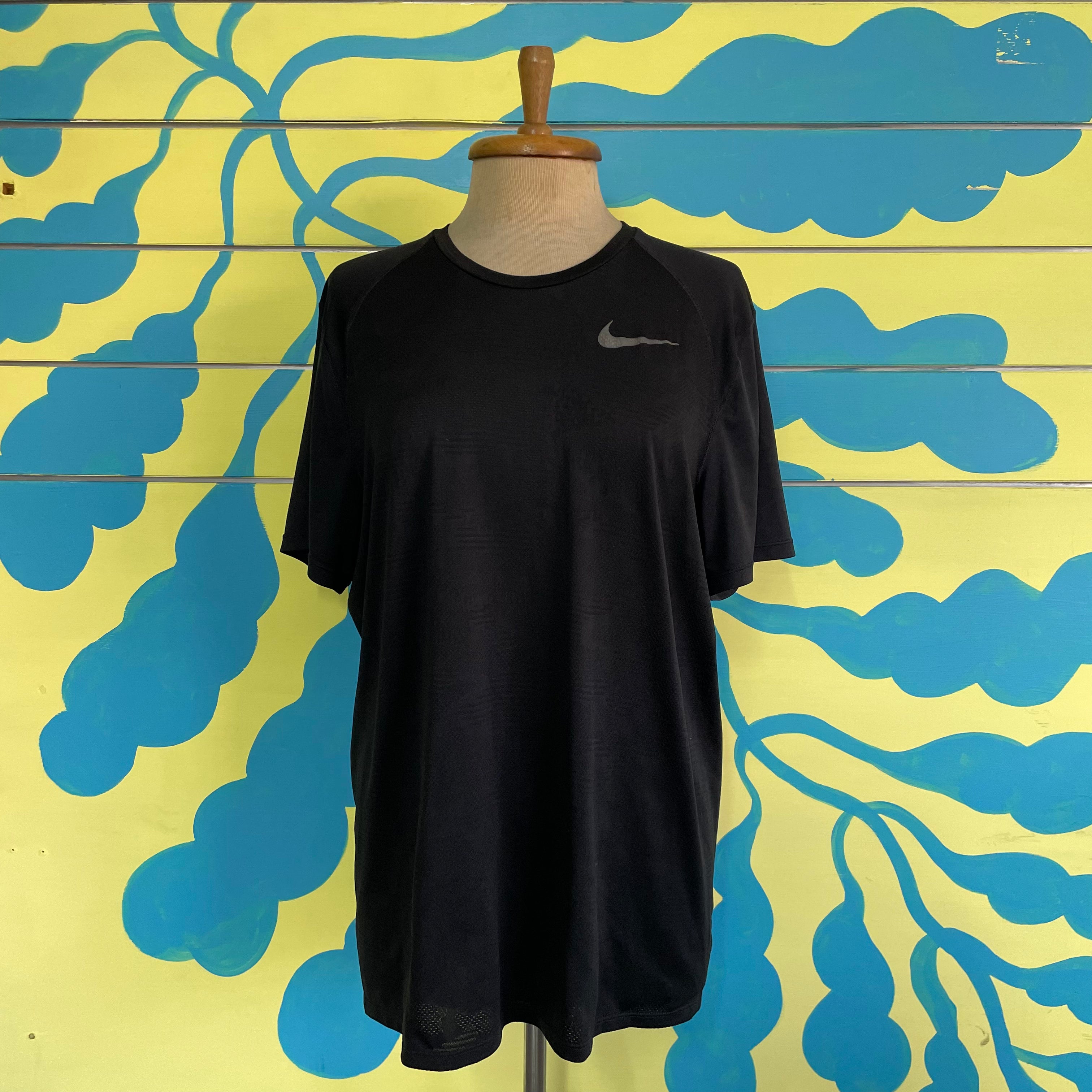 Camisa Negra Nike Negra - Gallery 1