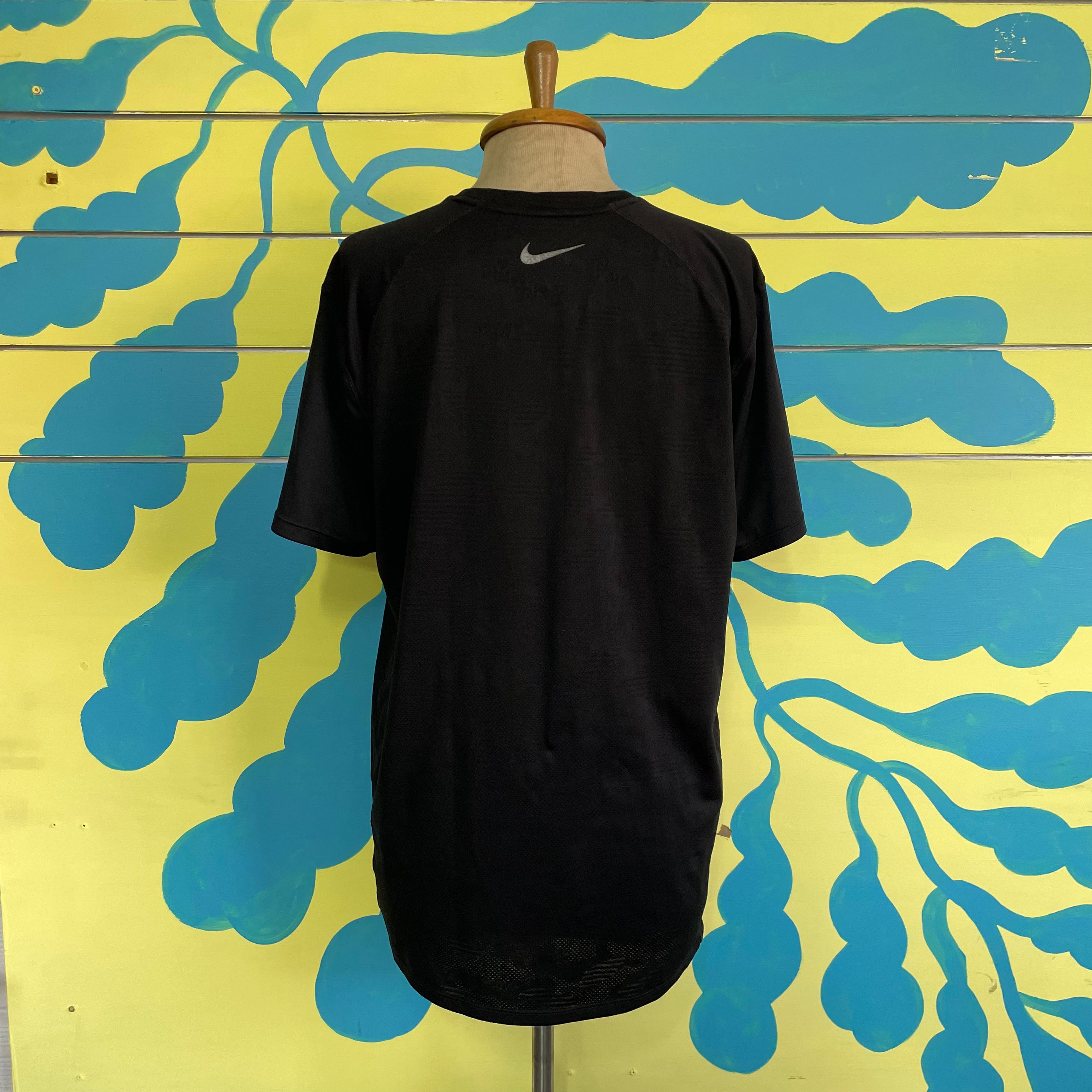 Camisa Negra Nike Negra - Gallery 4