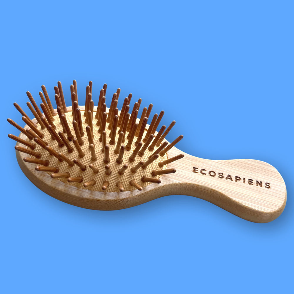 Cepillo Mini de Bambú para el Cabello Ecosapiens