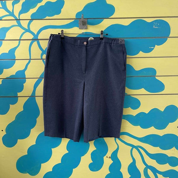 Short de lino azul