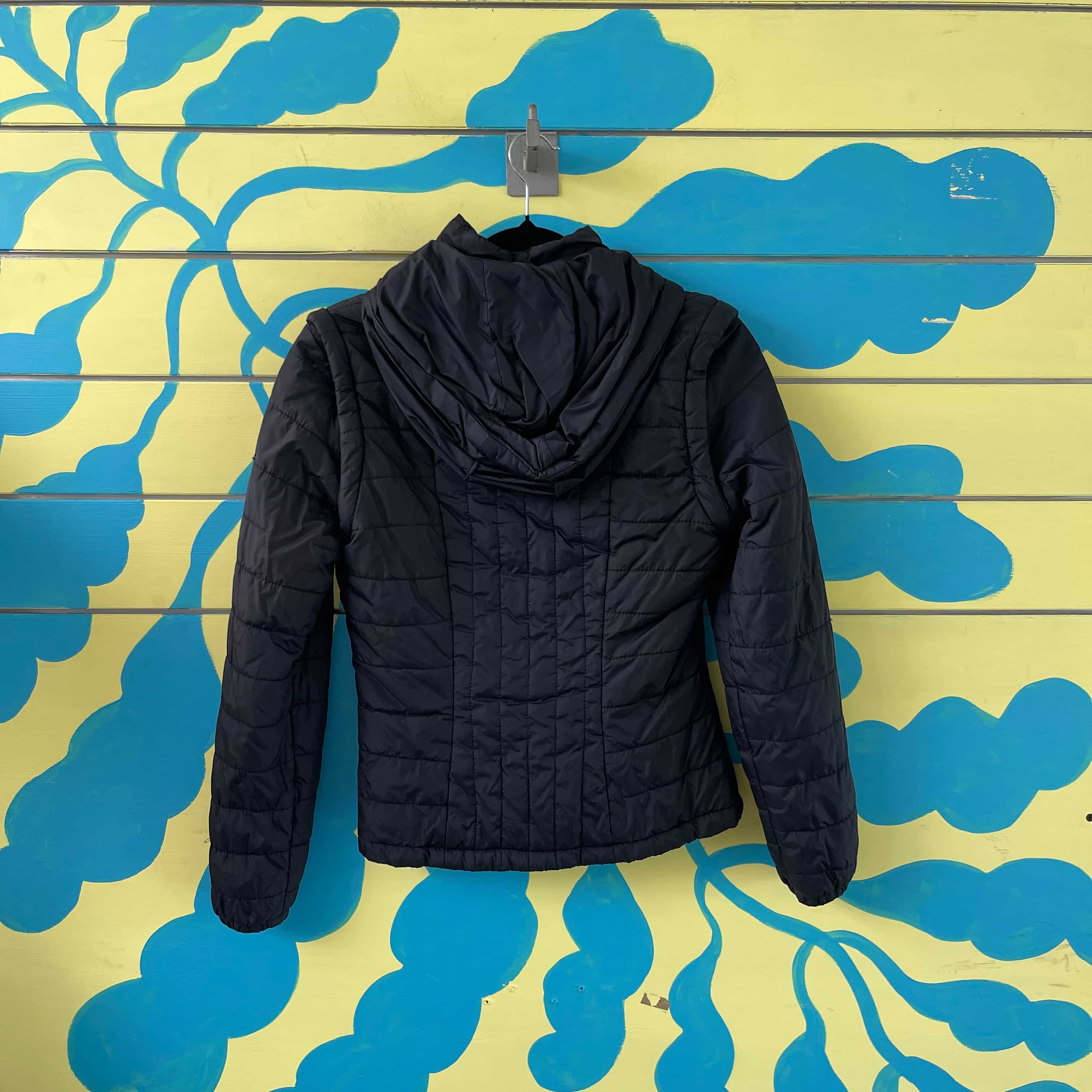 Chaqueta impermeable negra - Gallery 2