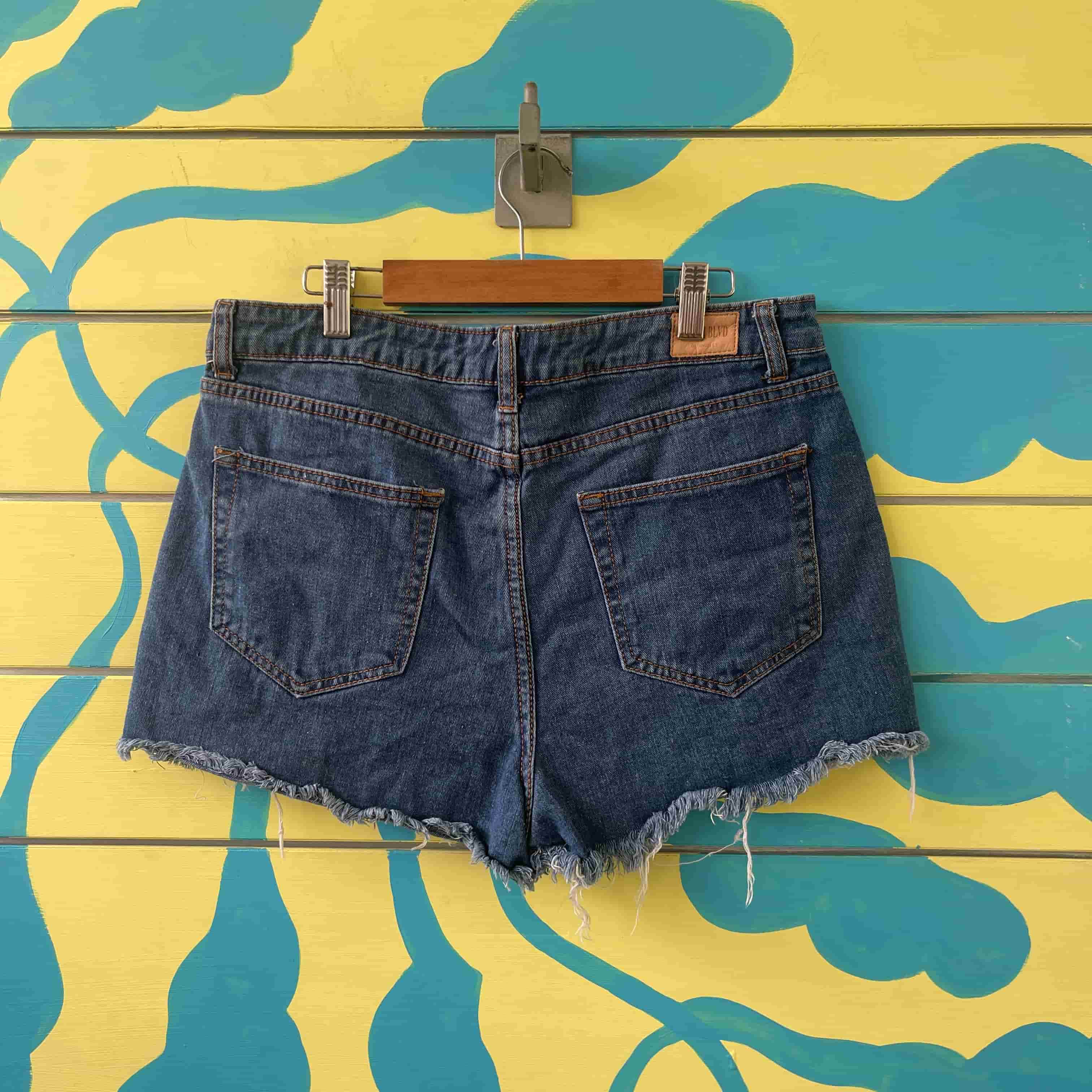 Short Denim BLVD - Gallery 2