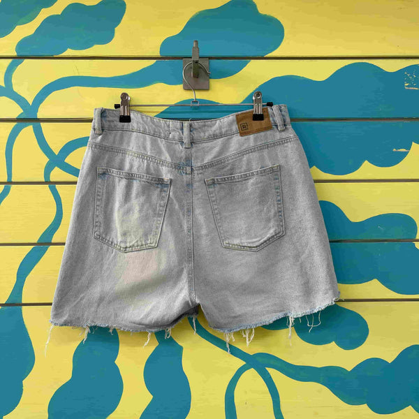 short jean azul - Secondary