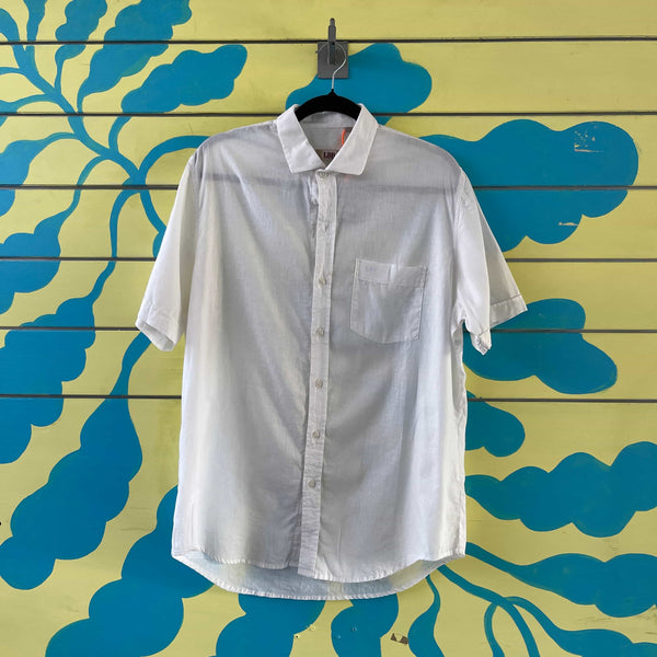 Camisa blanca de lino de hombre