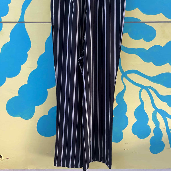 Enterizo pantalon azul de rayas blancas - Secondary