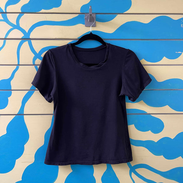 Camiseta negra basica