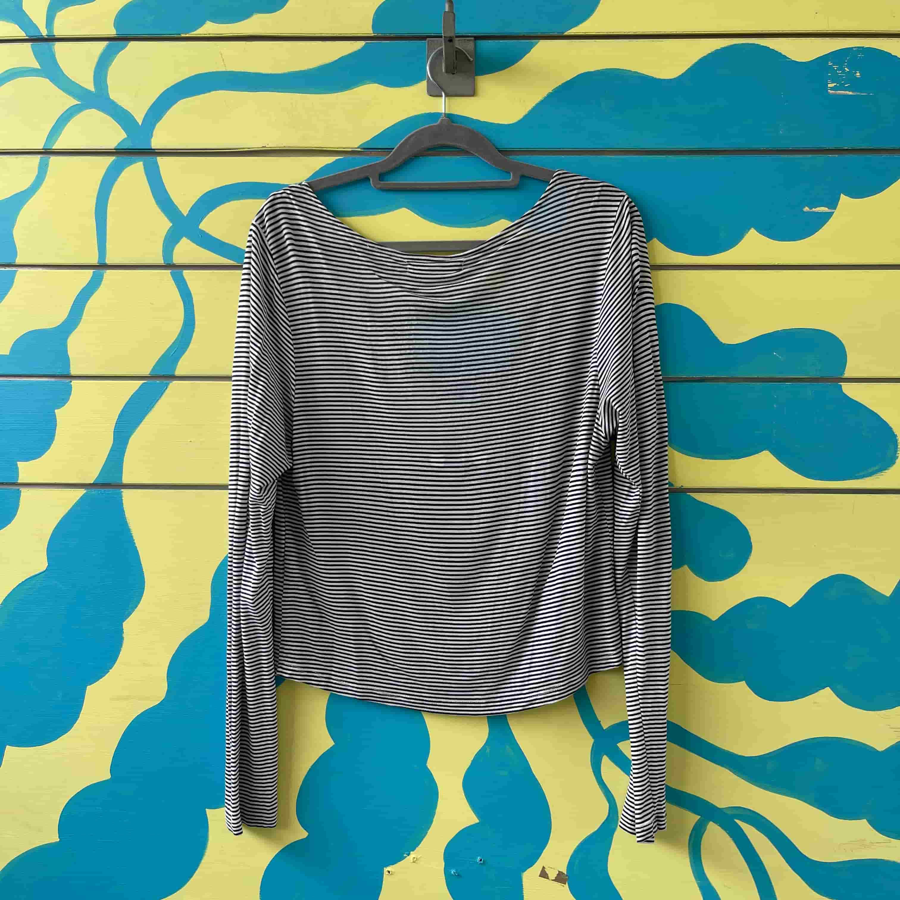 Blusa blanca de rayas negra - Gallery 2