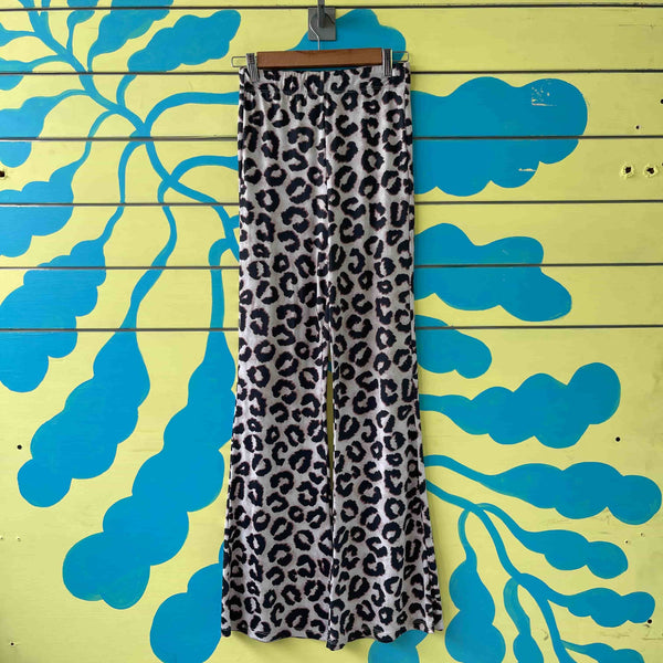 Pantalon animal print talla M