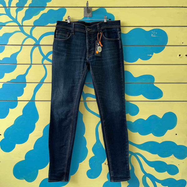 Jean Azul Oscuro talla 14