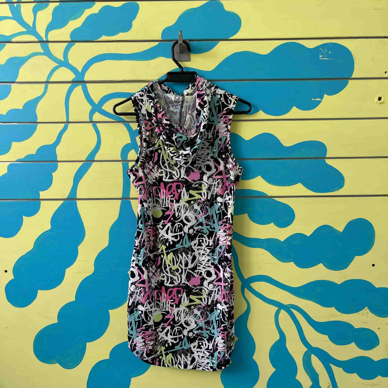 vestido Negro con arabescosrosa,blancos y azul talla M - Image 2
