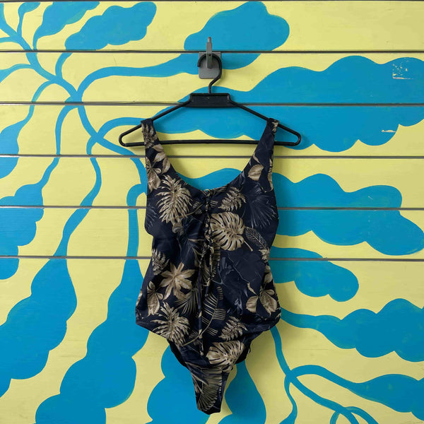 Vestido de baño enterizo negrocon hojas doradas talla L