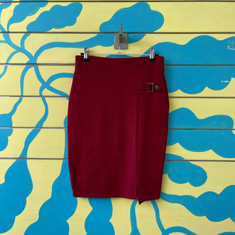 Falda vinitinto talla M/L - Image 1