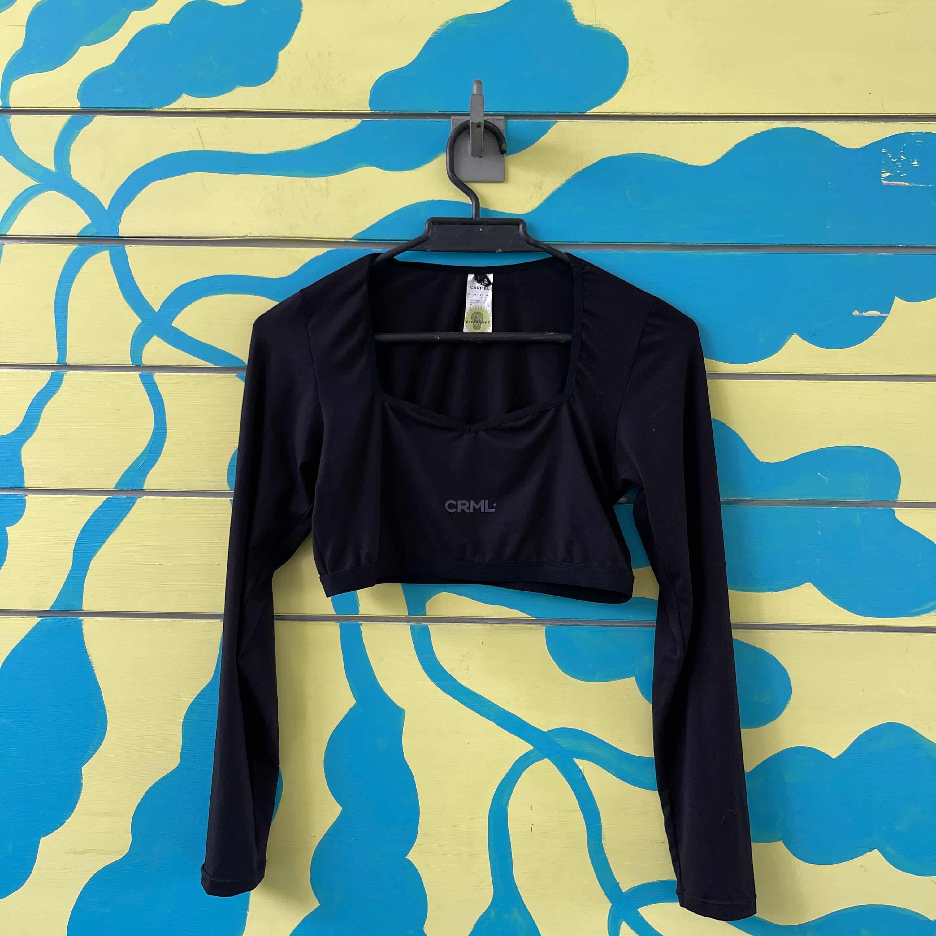 Croptop negro manga larga talla L - Gallery 1