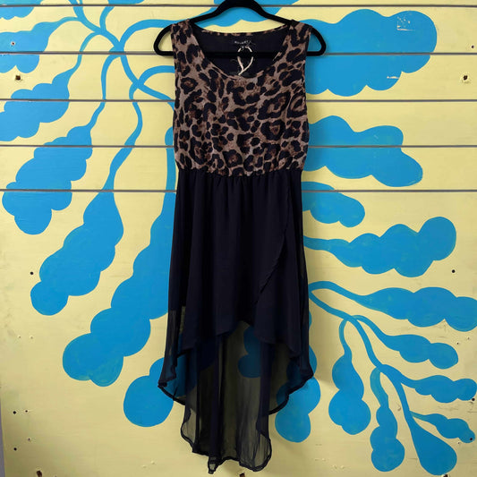 Vestido cola de pato animal print talla M