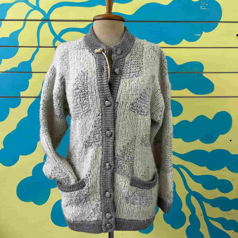 Saco blanco y gris talla L - Image 1