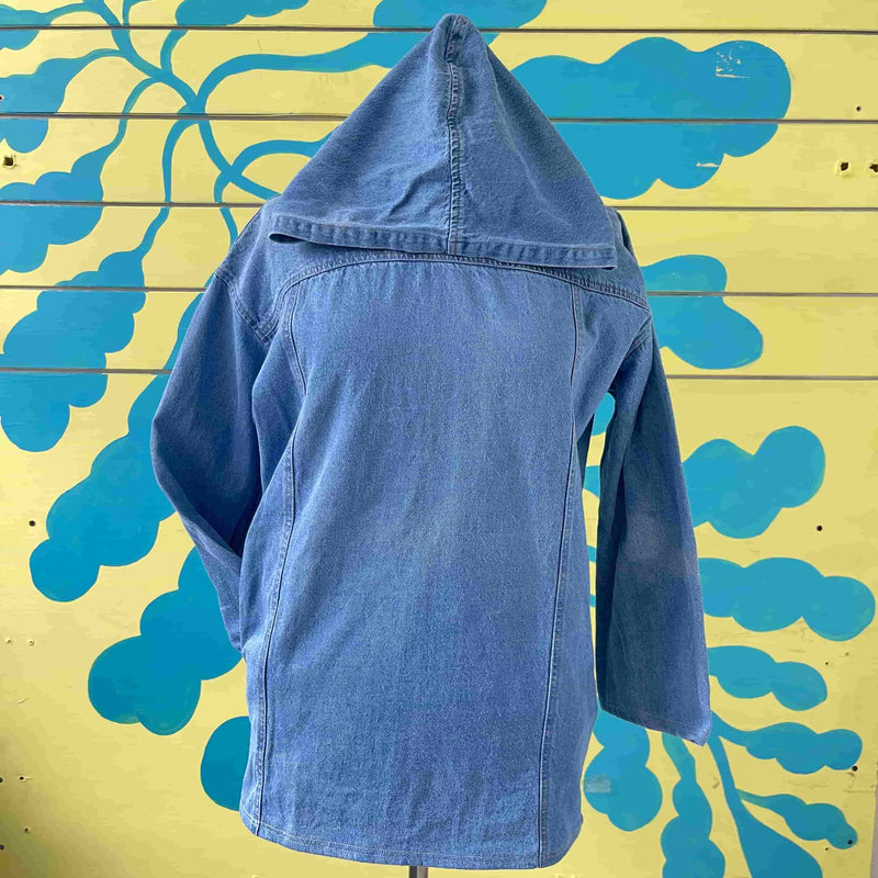 Camisa de blujean azul con capucha talla M - Image 1