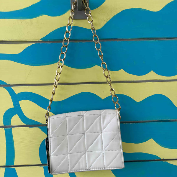 Cartera blanca - Secondary