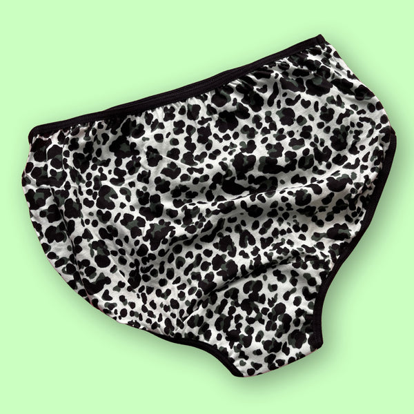 Panty para el Periodo Menstrual Animal Print Verde Xiua - Secondary