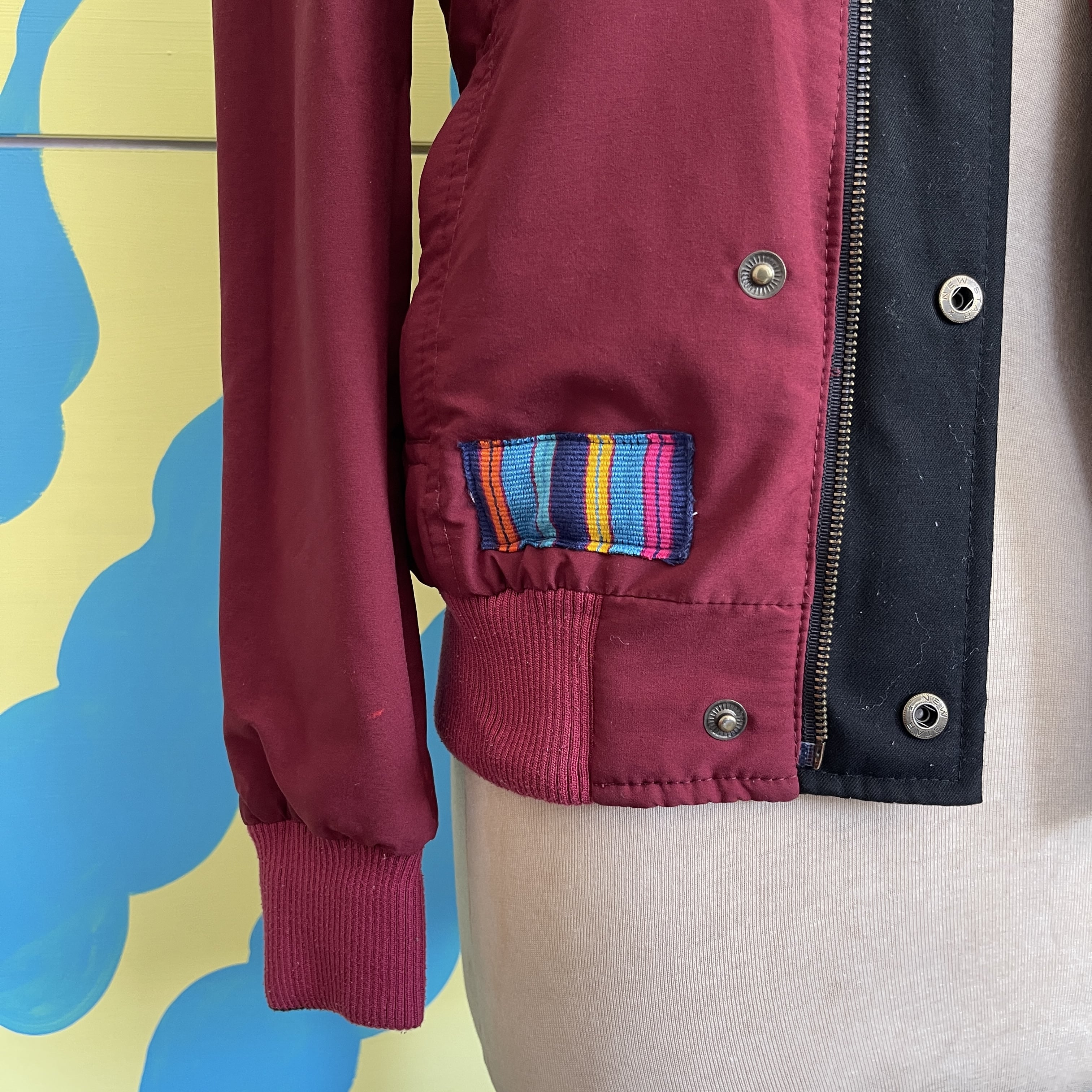 Chaqueta Capucha Doble Faz Vinotinto Waffer Victoria - Gallery 5
