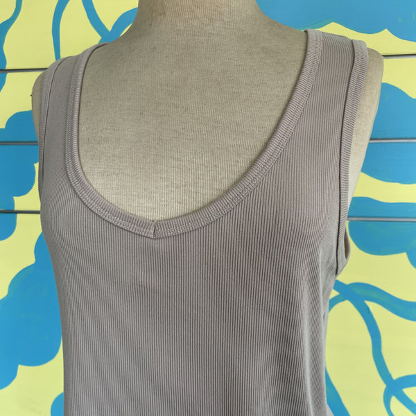 Camiseta Manga Sisa Beige en V - Secondary