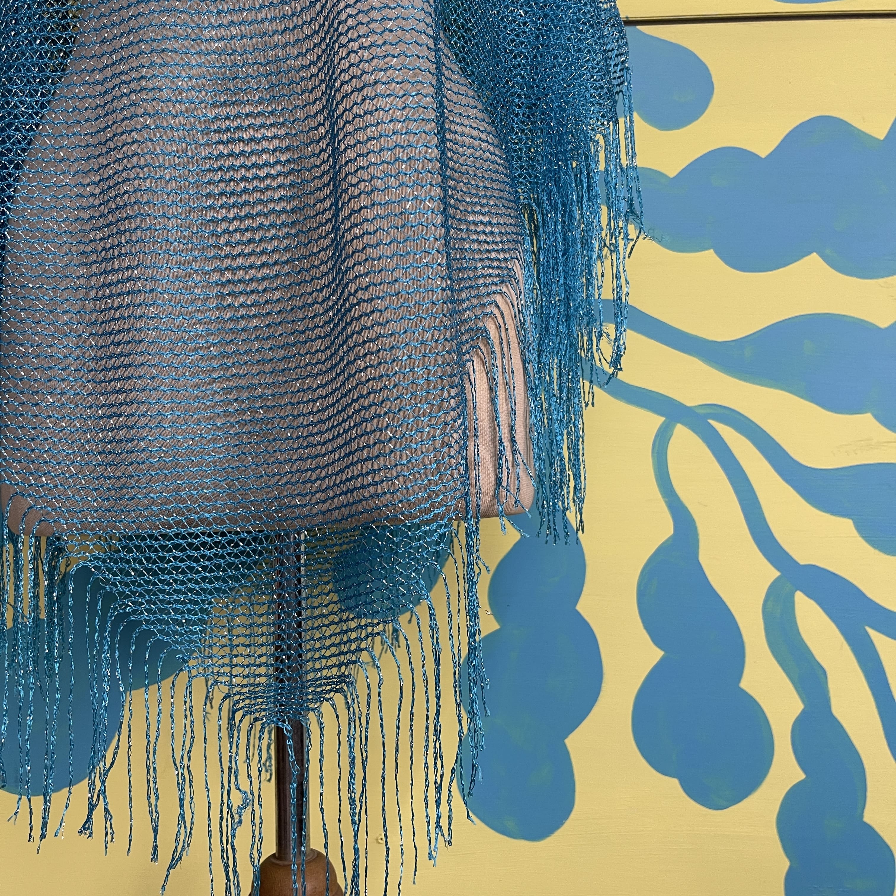 Ruana Transparente Brillante Azul - Gallery 3