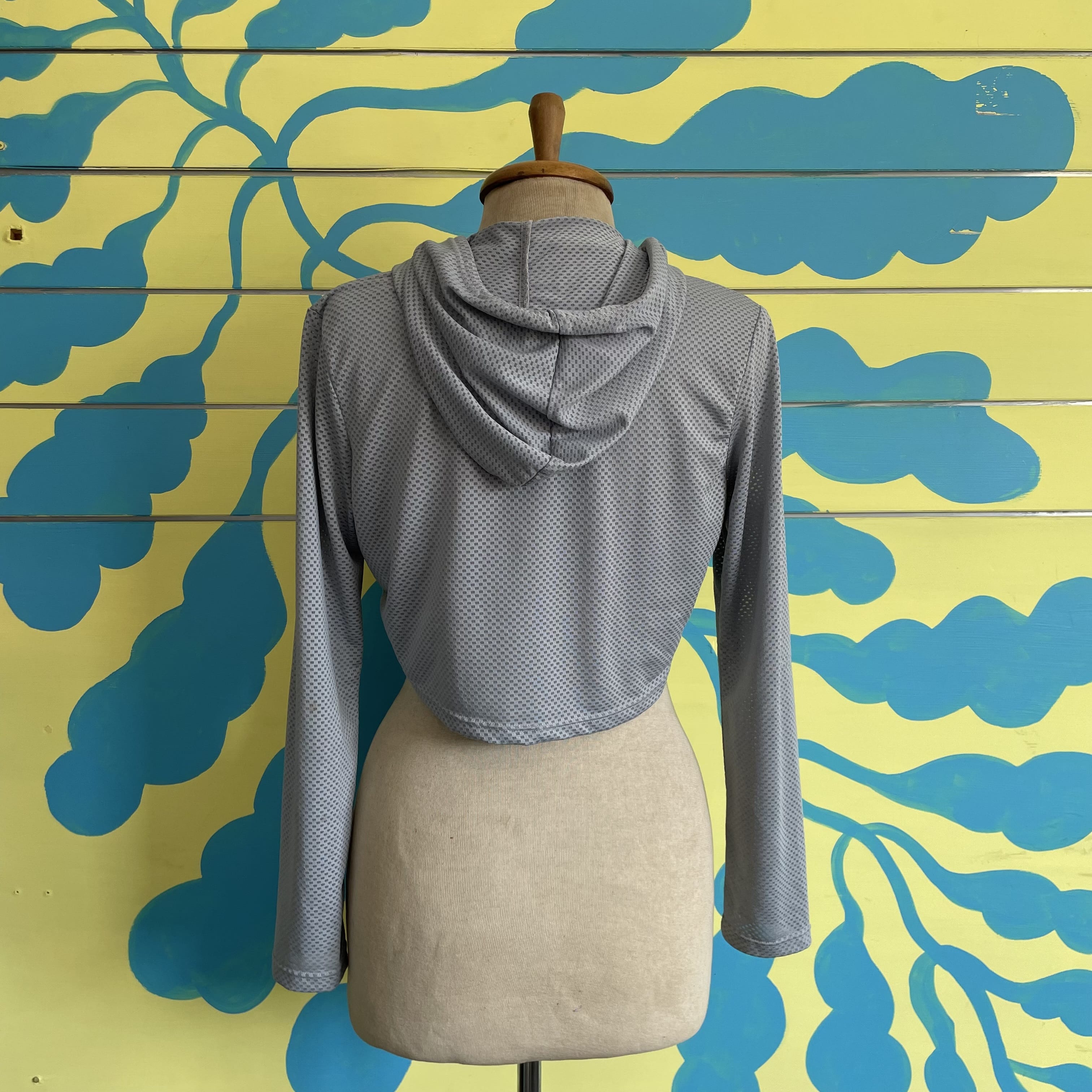 Crop Top Deportivo Gris Capucha - Gallery 4