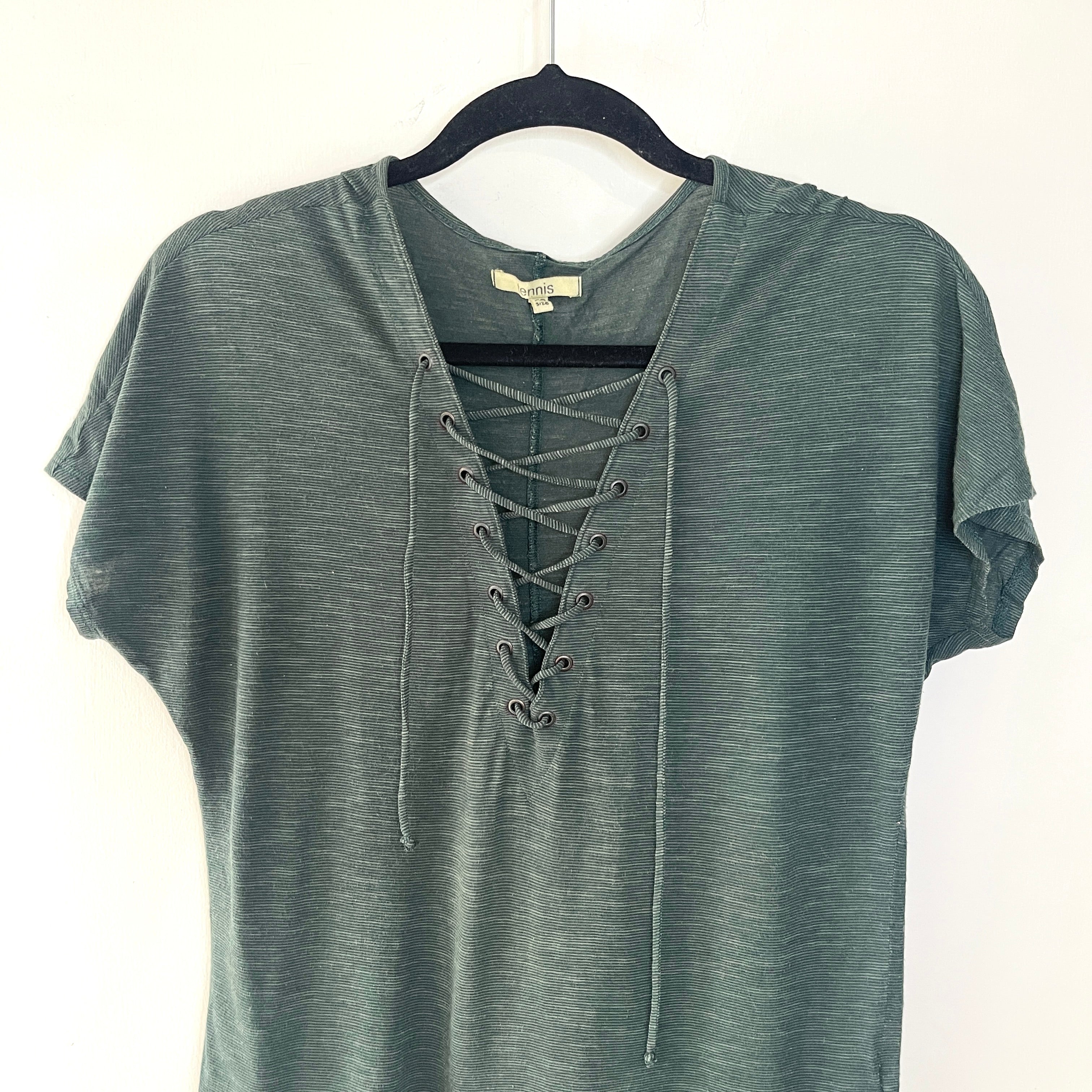 Camisa Verde Cuello V tiras - Gallery 3
