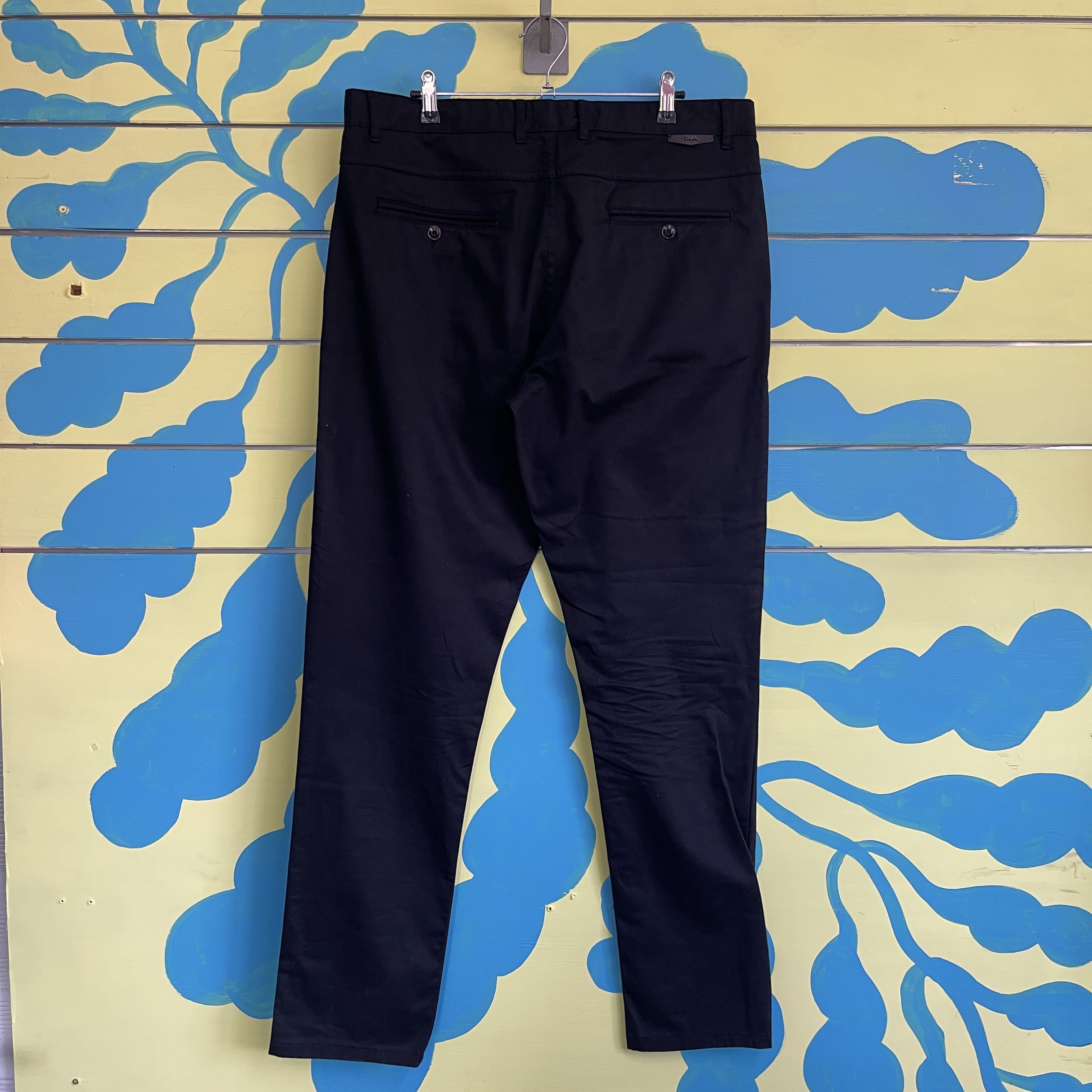 Pantalon Hombre Negro Oscuro - Gallery 2