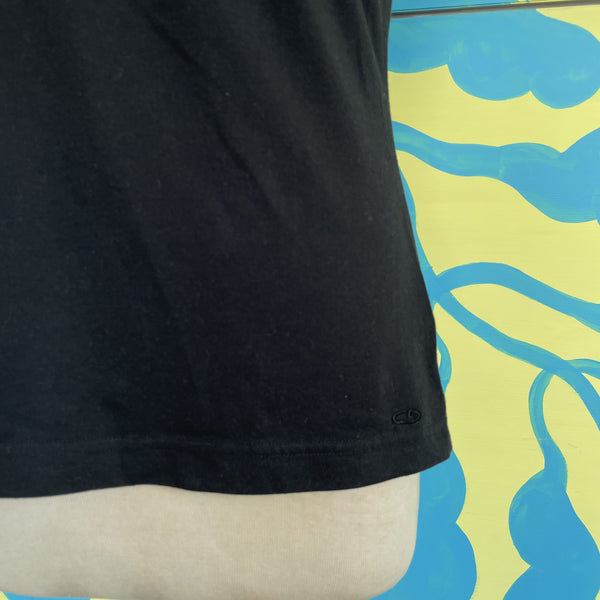 Camiseta Negro Cuello V - Secondary