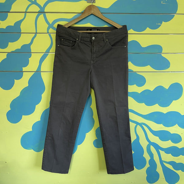 Pantalon Gris Oscuro