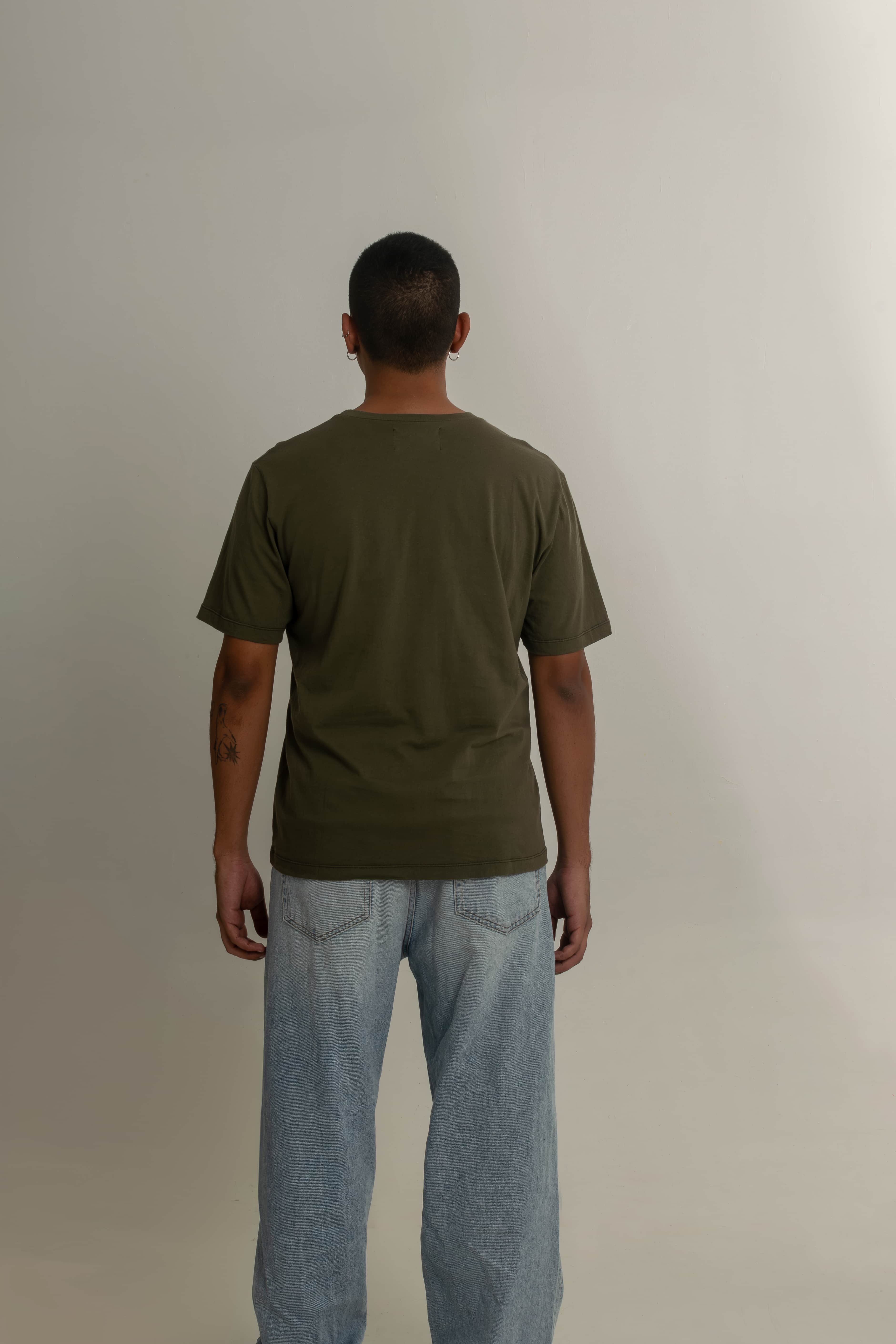 Camiseta Sacramento Verde Militar 100% Algodón Regular Fit Andante - Gallery 3