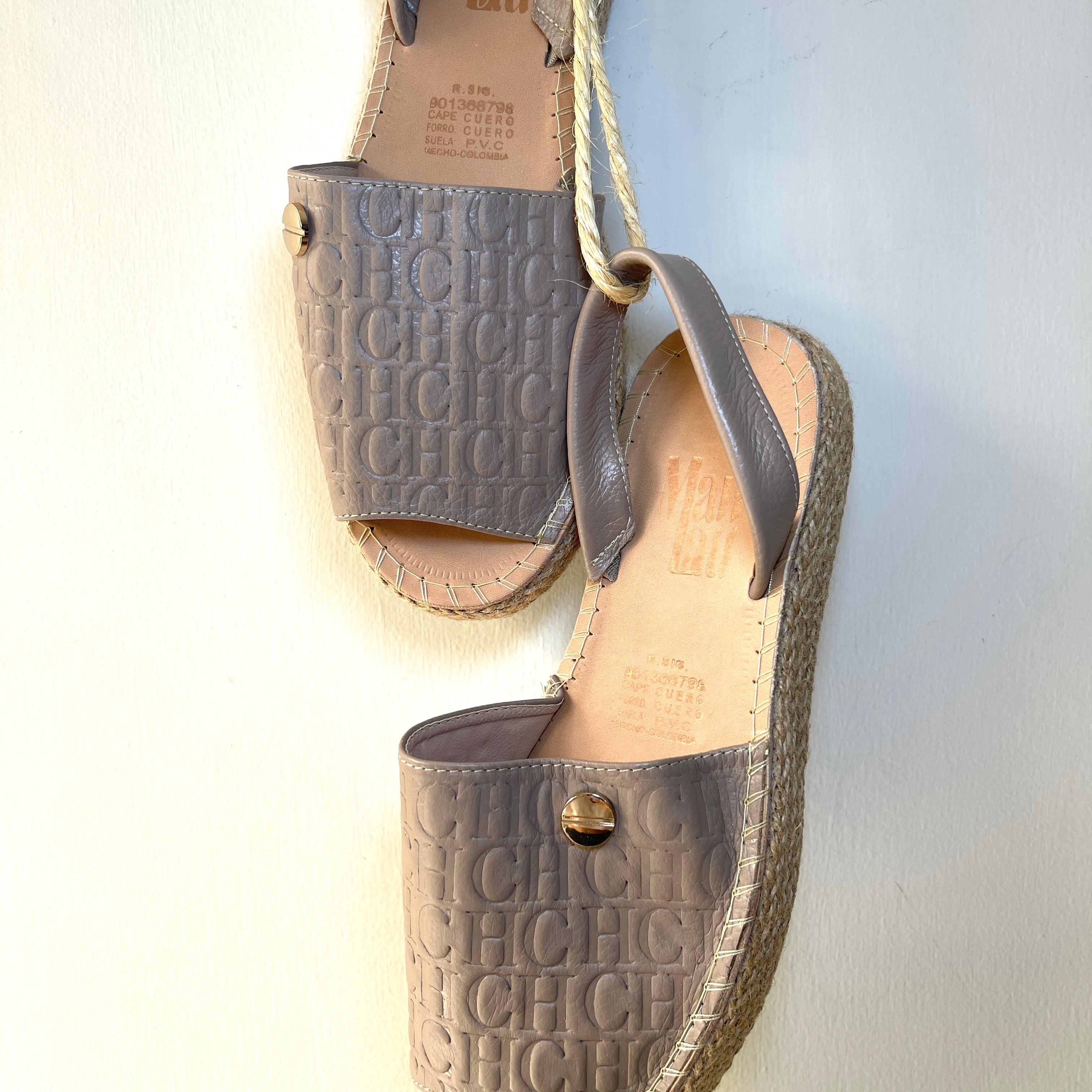 Alpargatas en Cuero Estampado CH - Gallery 3