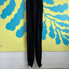 Enterizo Negro Flores Rojas