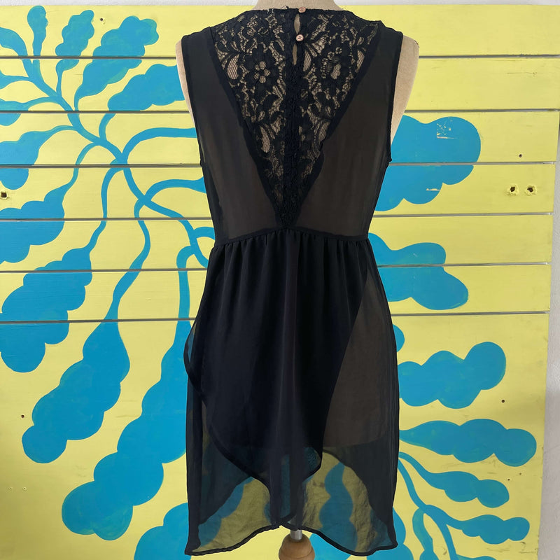 Vestido Transparante Negro con Encaje - Image 2
