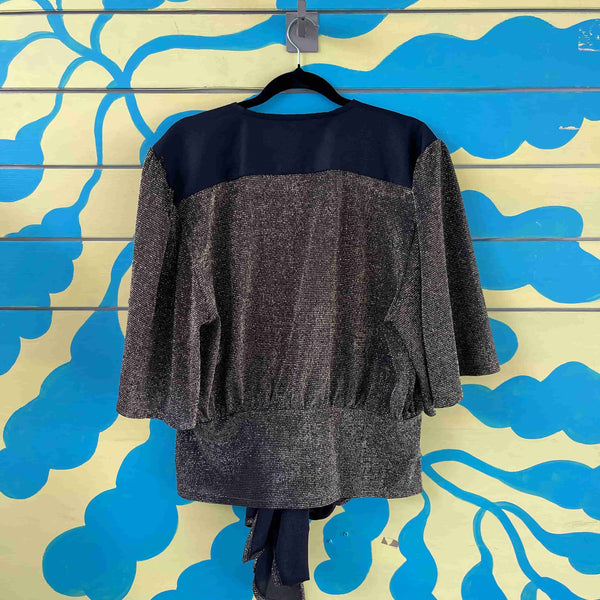 Blusa brillante dorada - Secondary