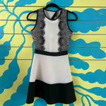 Vestido blanco y negro - Thumbnail 1