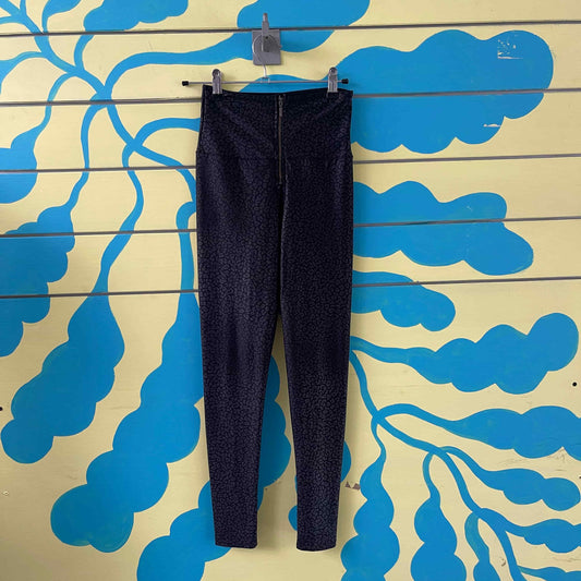 Leggin negro con animal print