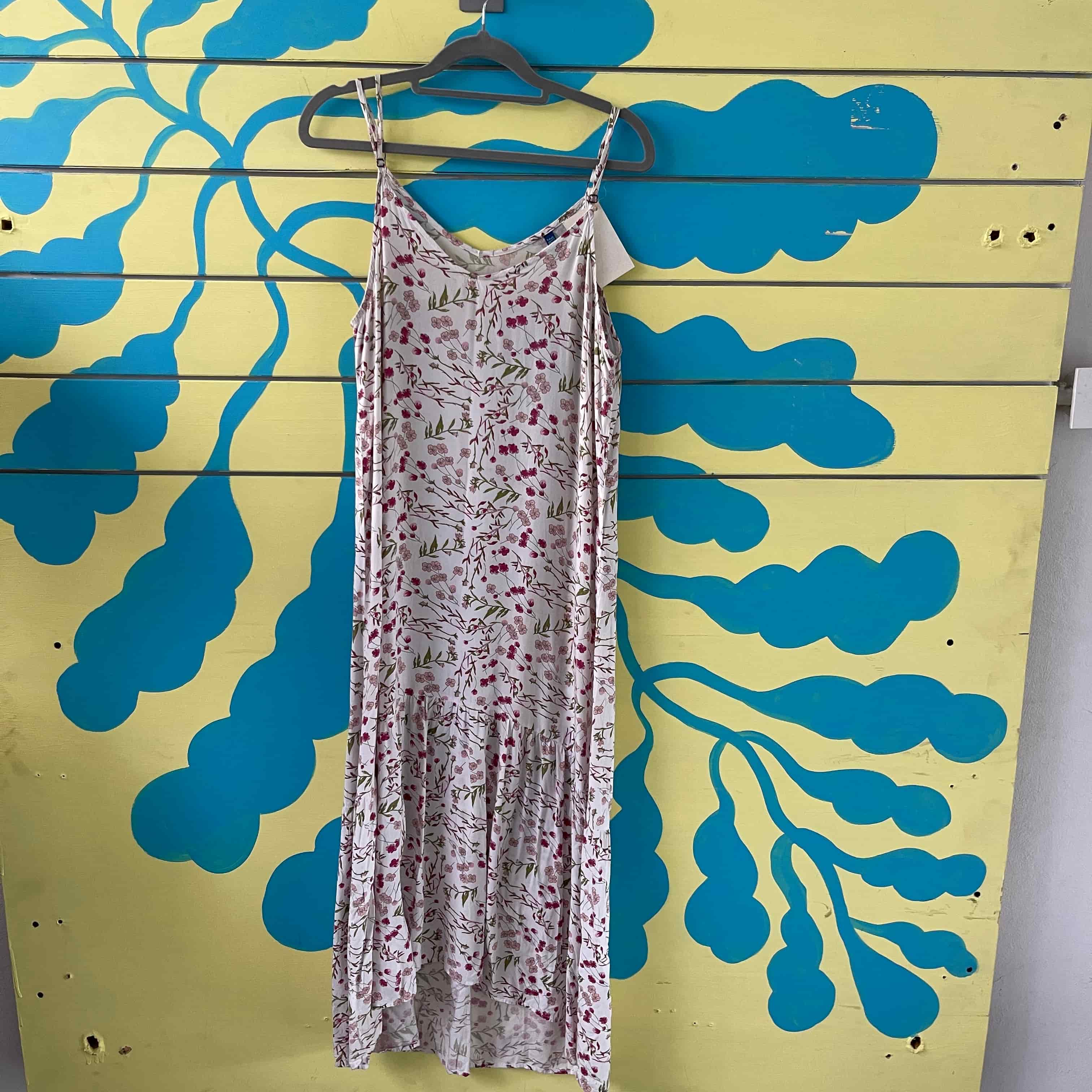 Vestido largo blanco de flores
