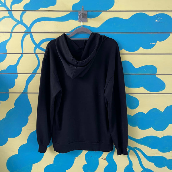 Saco negro de mariposa - Secondary
