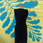 Vestido negro de cuello profundo - Thumbnail 2