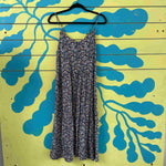 Vestido azul de flores blancas y rosa - Thumbnail 1
