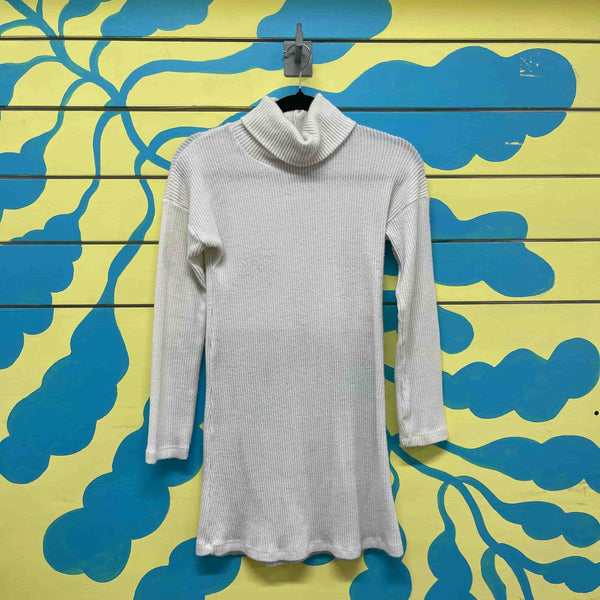 vestido blanco tejido Pacifika