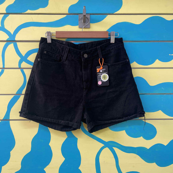 Short negro Koaj
