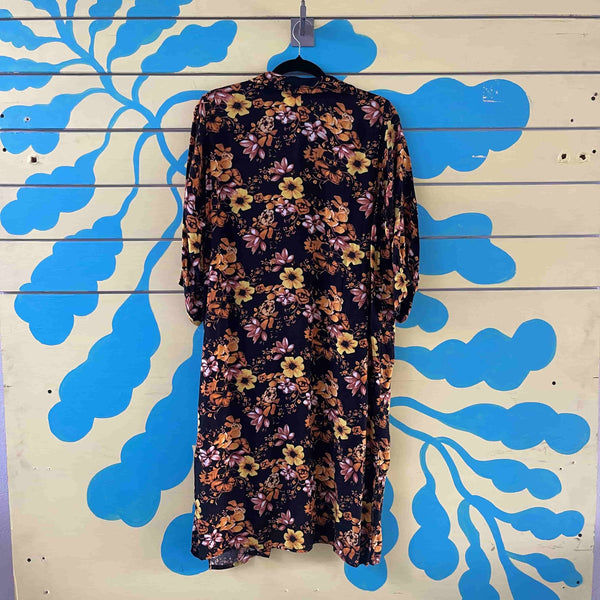 Kimono negro de flores amarillas - Secondary