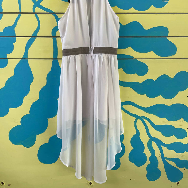 Vestido blanco con cinturon - Image 4