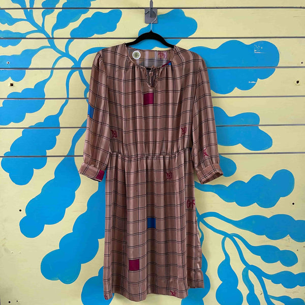 Vestido cafe de cuadros talla M