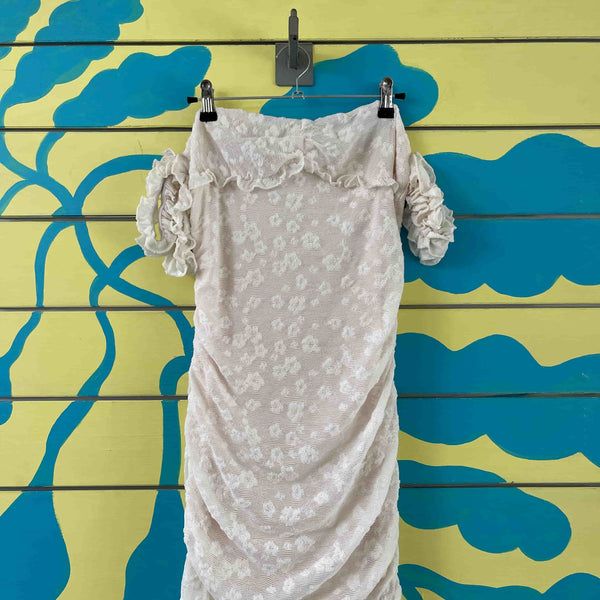 Vestido blanco de flores