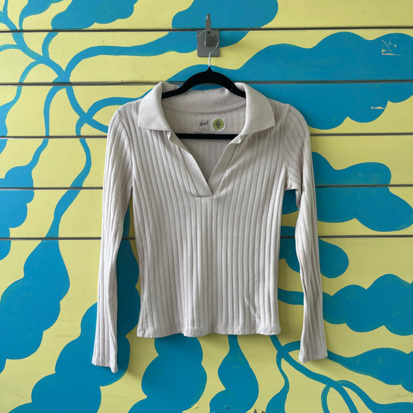 camiseta beige