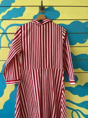Vestido de rayas rojas talla L