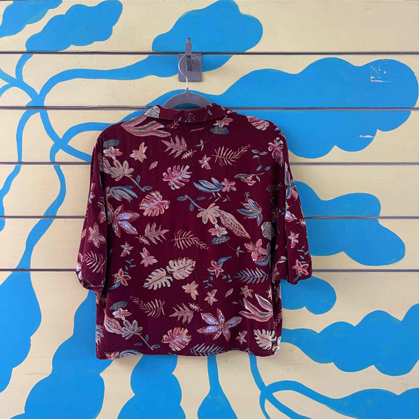 Camisa vinotinto palma flores talla s - Secondary